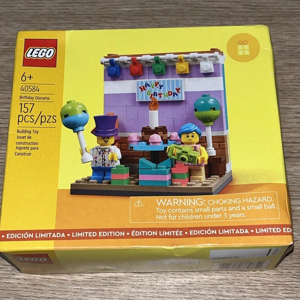 Lego BIRTHDAY DIORAMA 40584 Party Balloons Cake Camera SEALED *Box Damage* NEW